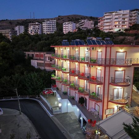 Unico Aparthotel Sarande Exterior photo