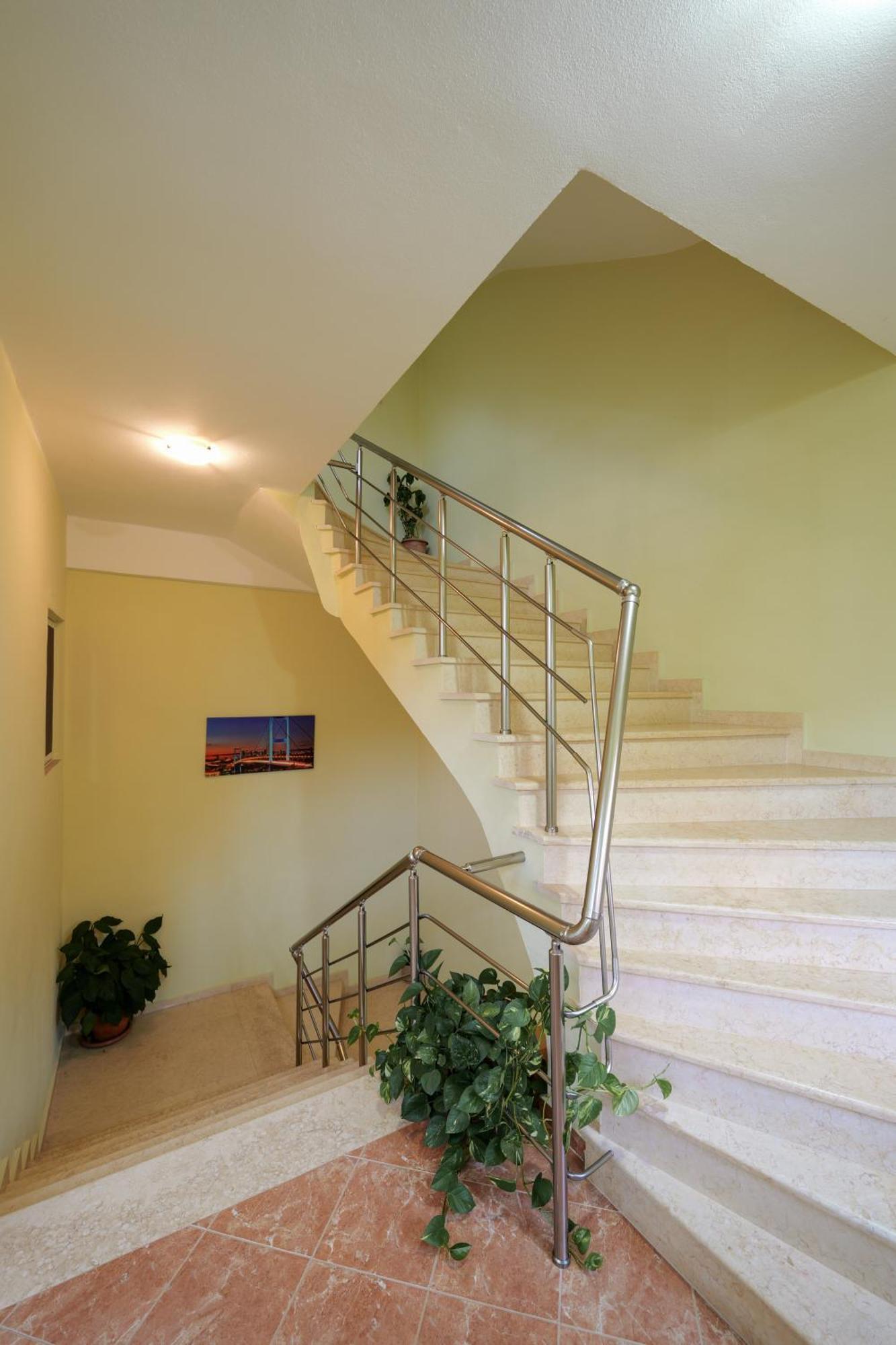 Unico Aparthotel Sarande Exterior photo