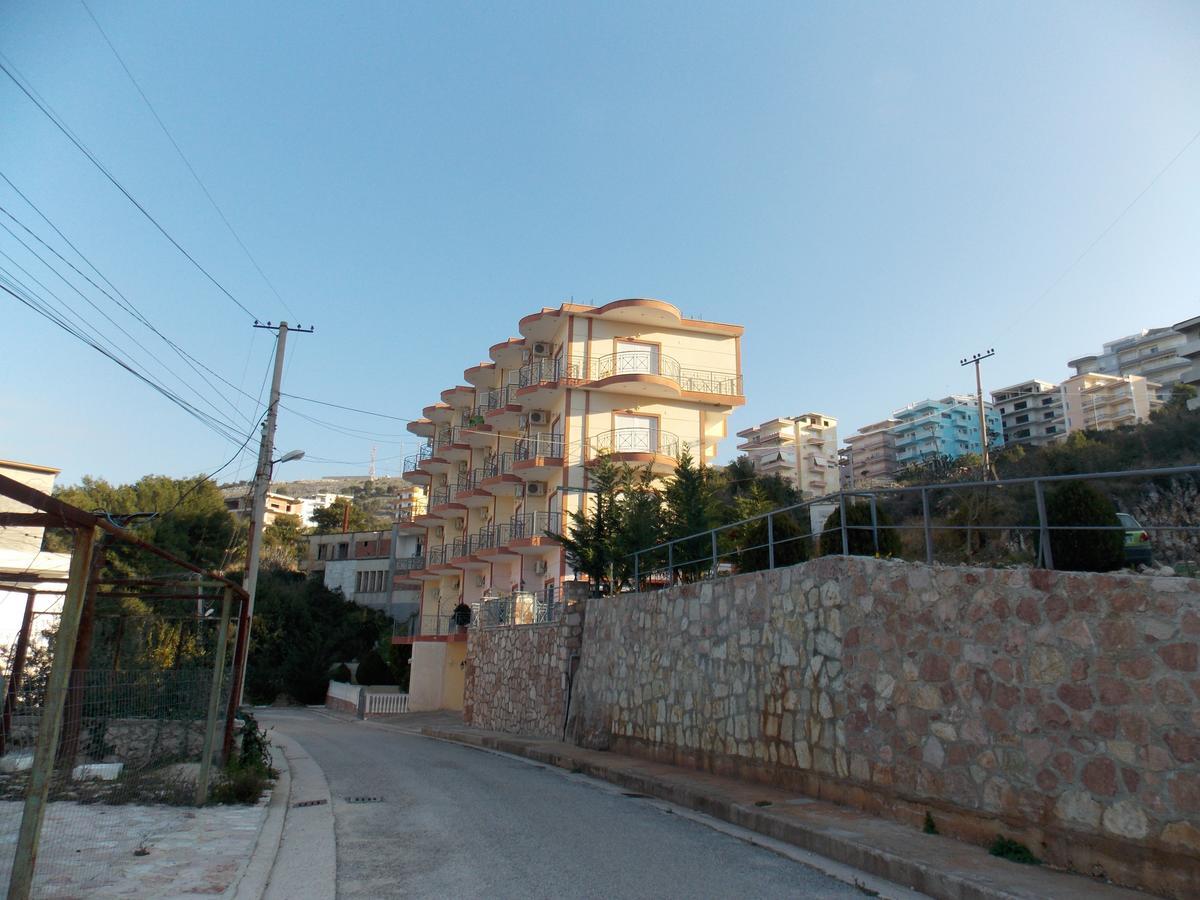 Unico Aparthotel Sarande Exterior photo